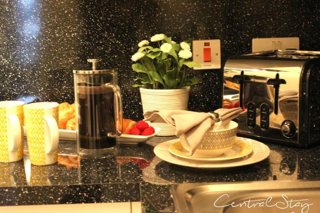 Wrexham Central Stay Apartment Seven エクステリア 写真