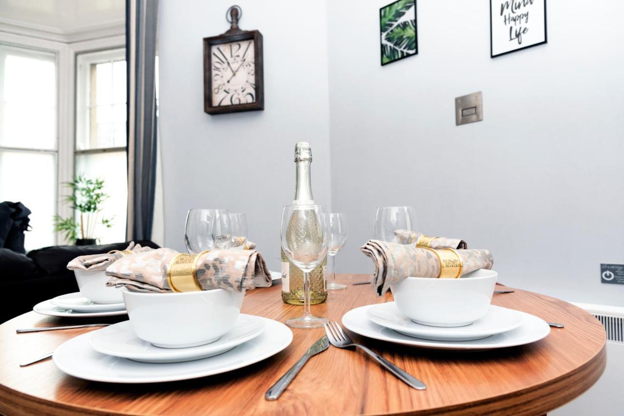Wrexham Central Stay Apartment Seven エクステリア 写真