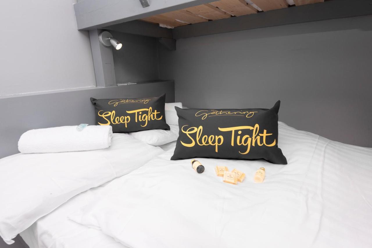 Wrexham Central Stay Apartment Seven エクステリア 写真