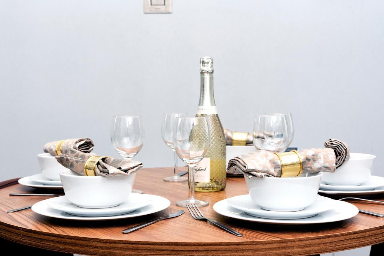 Wrexham Central Stay Apartment Seven エクステリア 写真